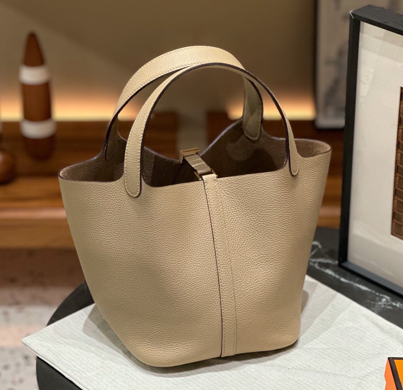 AMELIE BUCKET BAG TRENCH