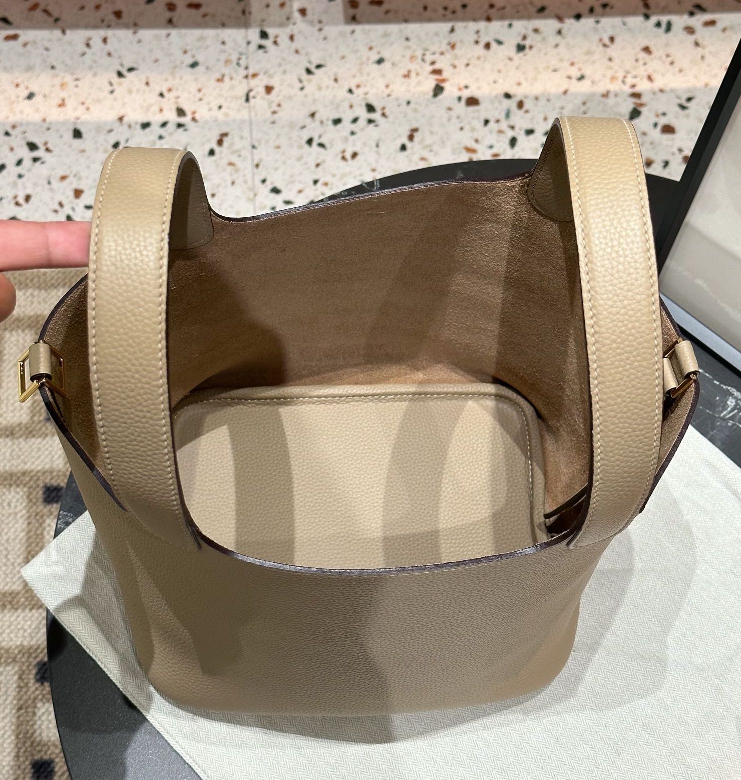 AMELIE BUCKET BAG TRENCH