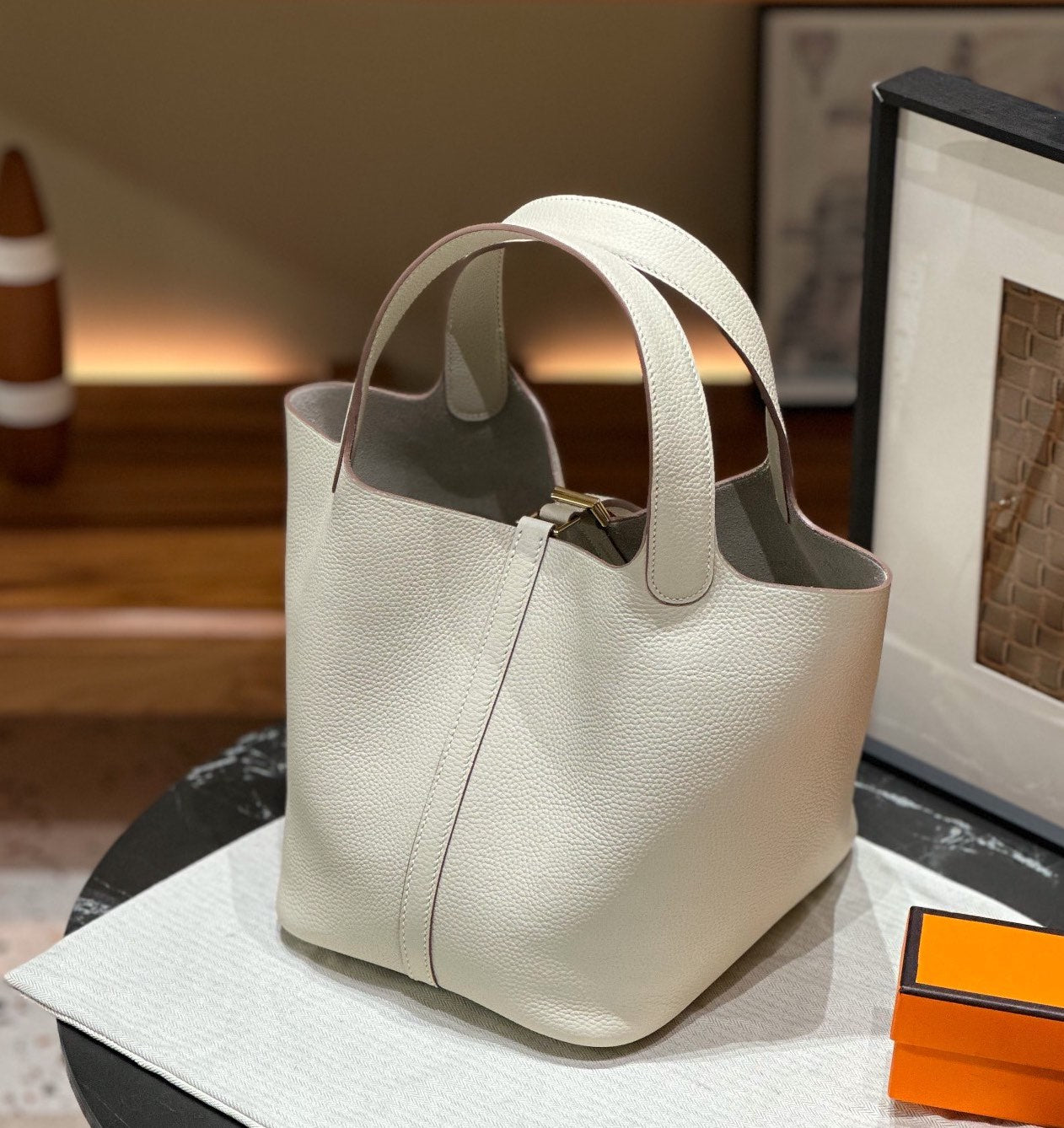 AMELIE BUCKET BAG BETON