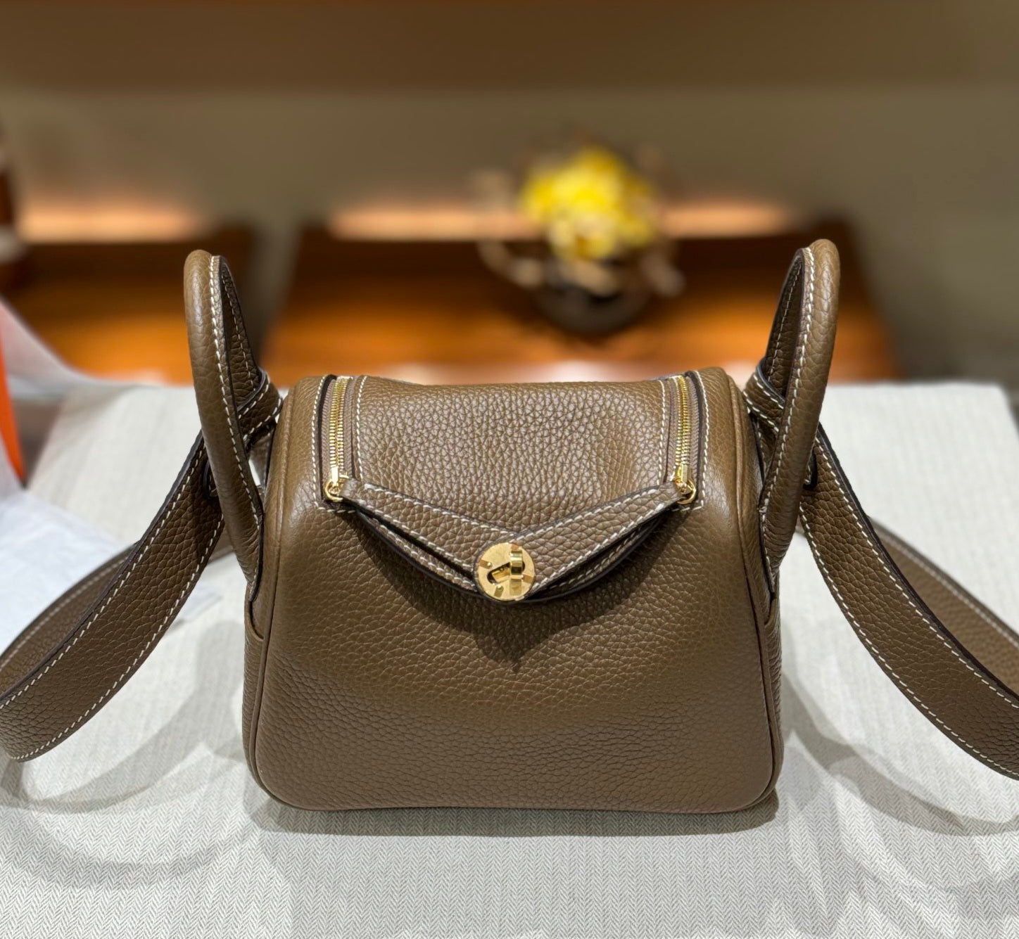 OLIVIA BAG 19 CM LONG STRAP - ETOUPE