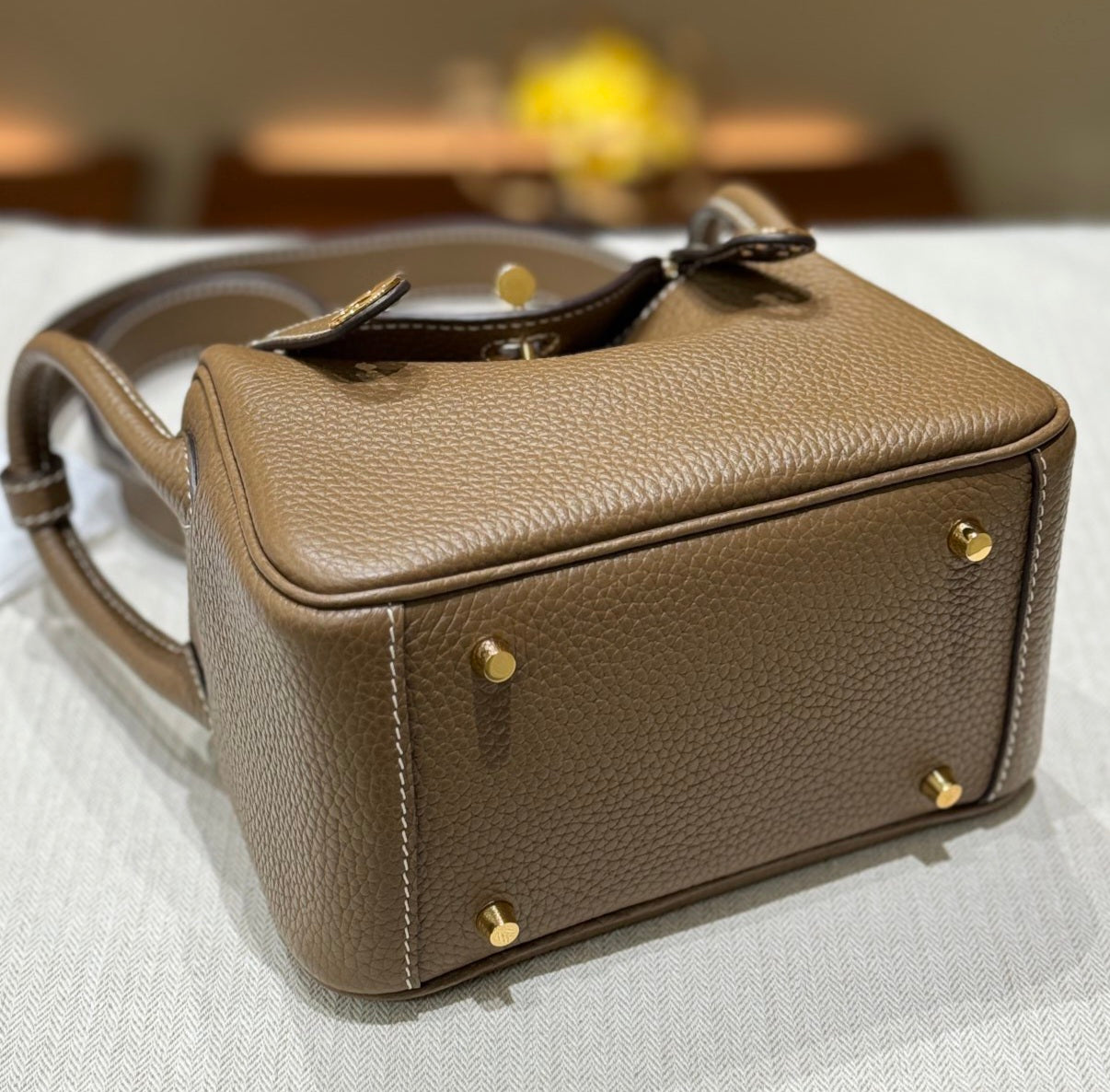 OLIVIA BAG 19 CM LONG STRAP - ETOUPE