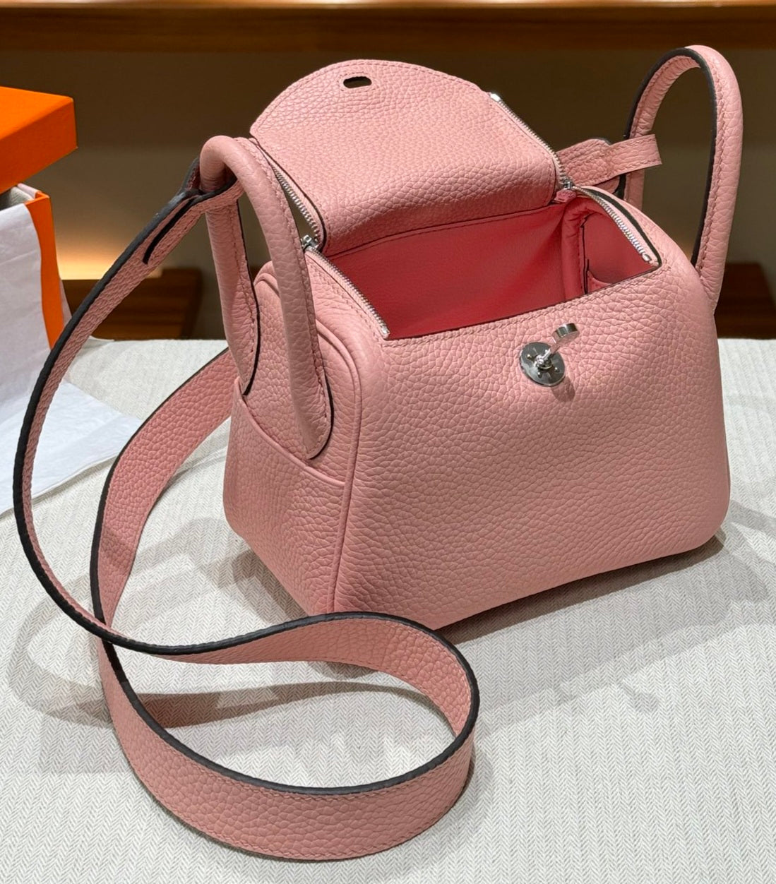 OLIVIA BAG 19 CM LONG STRAP - SAKURA PINK