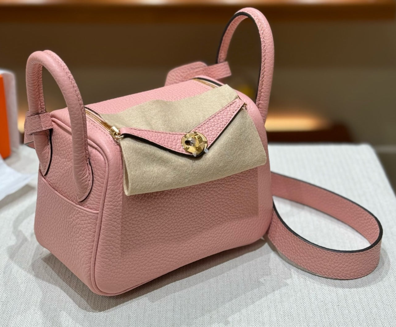 OLIVIA BAG 19 CM LONG STRAP - SAKURA PINK