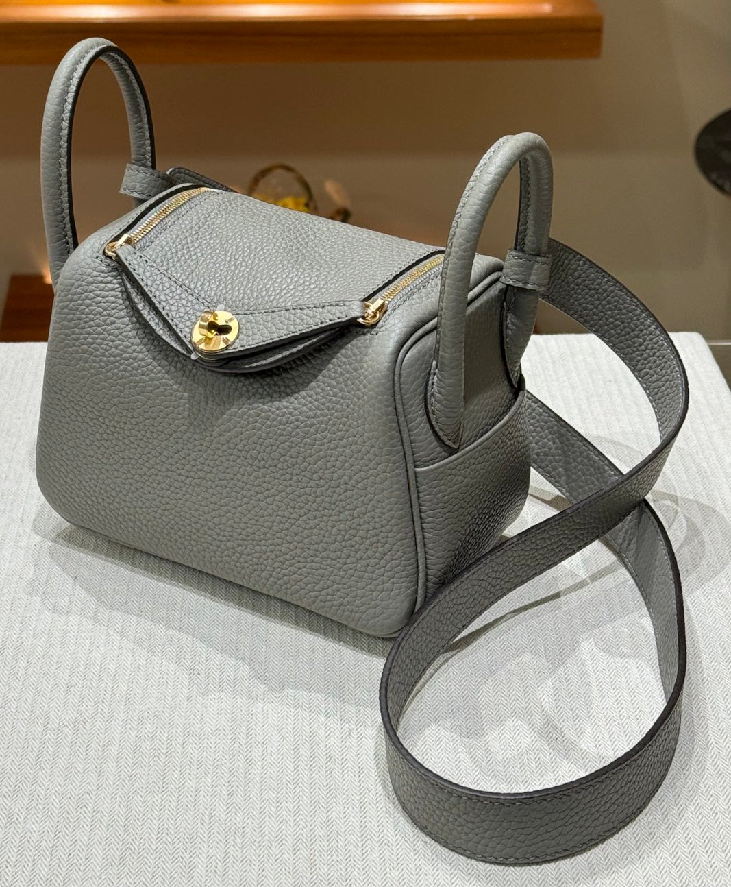 OLIVIA BAG 19 CM LONG STRAP - GRIS
