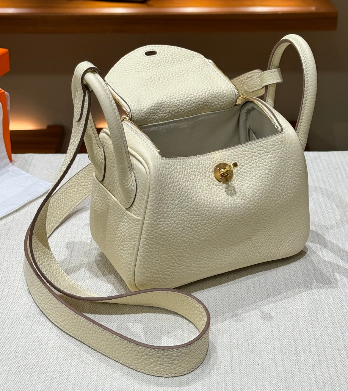 OLIVIA BAG 19 CM LONG STRAP - BETON