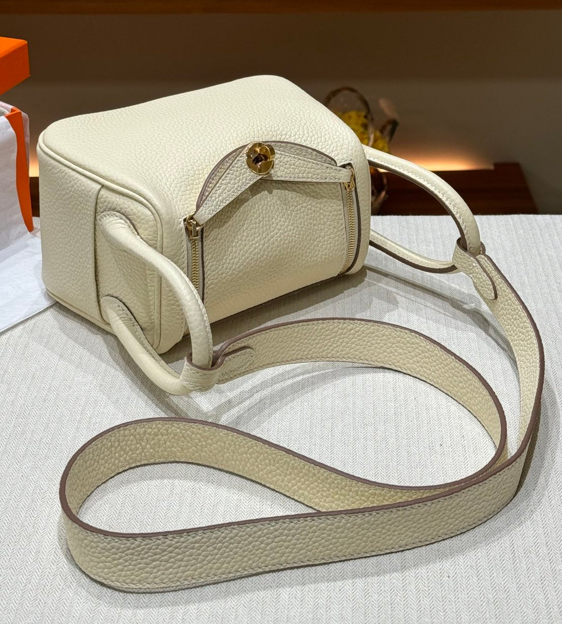 OLIVIA BAG 19 CM LONG STRAP - BETON