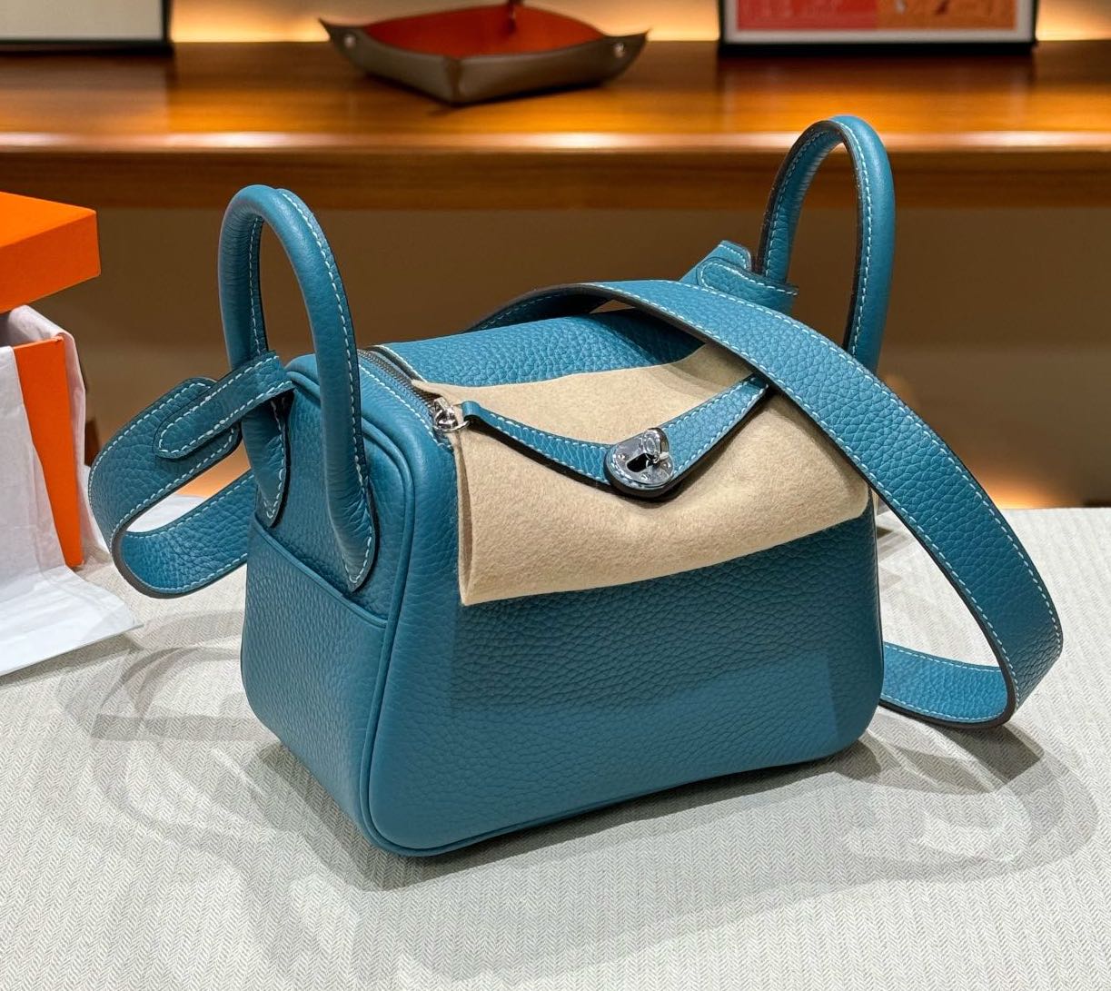 OLIVIA BAG 19 CM LONG STRAP - BLUE JEAN